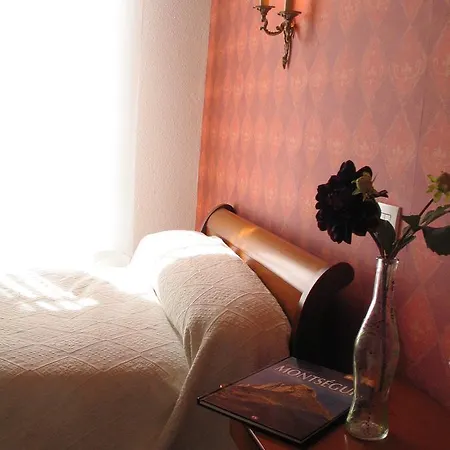 Le Saint Vincent Bed & Breakfast *
